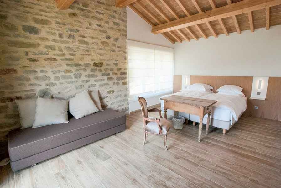 For rent holiday apartments in organic farmhouse breakfast included. Assisi Countryside Italy holidays