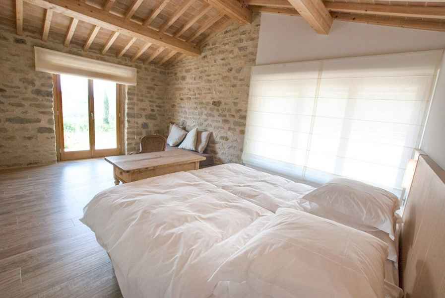 Holidays in Umbria. Apartments for rent in Assisi design farmhouse b&b Gaiattone Eco Resort Italy